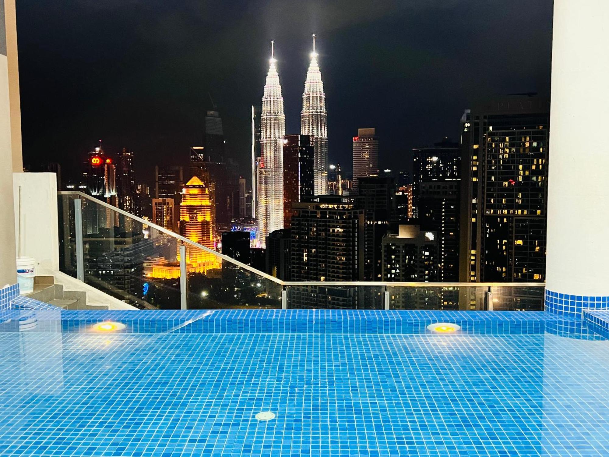 The Infinitum Kualalumpur Skypool Hotel Kuala Lumpur Exterior photo
