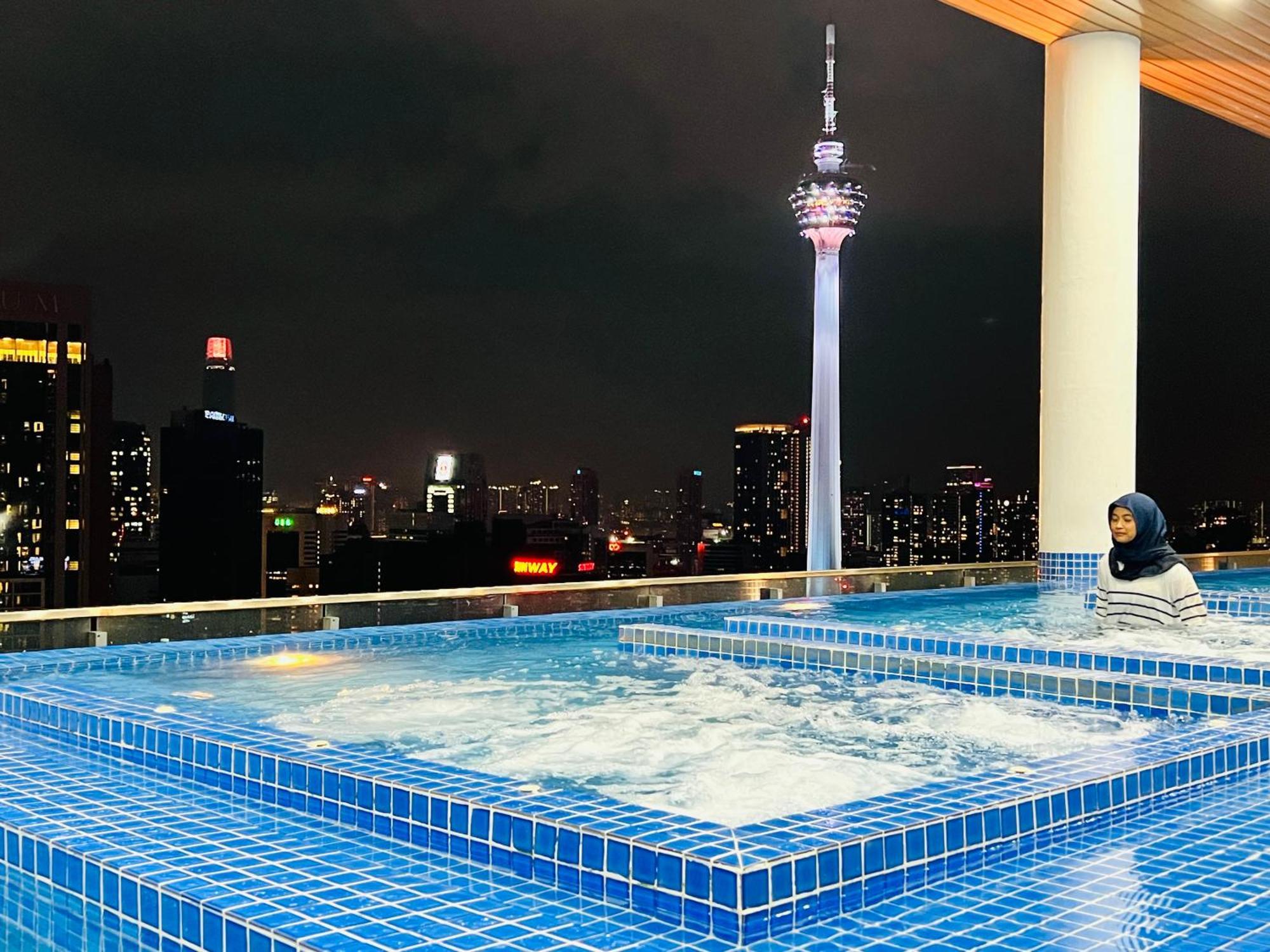 The Infinitum Kualalumpur Skypool Hotel Kuala Lumpur Exterior photo